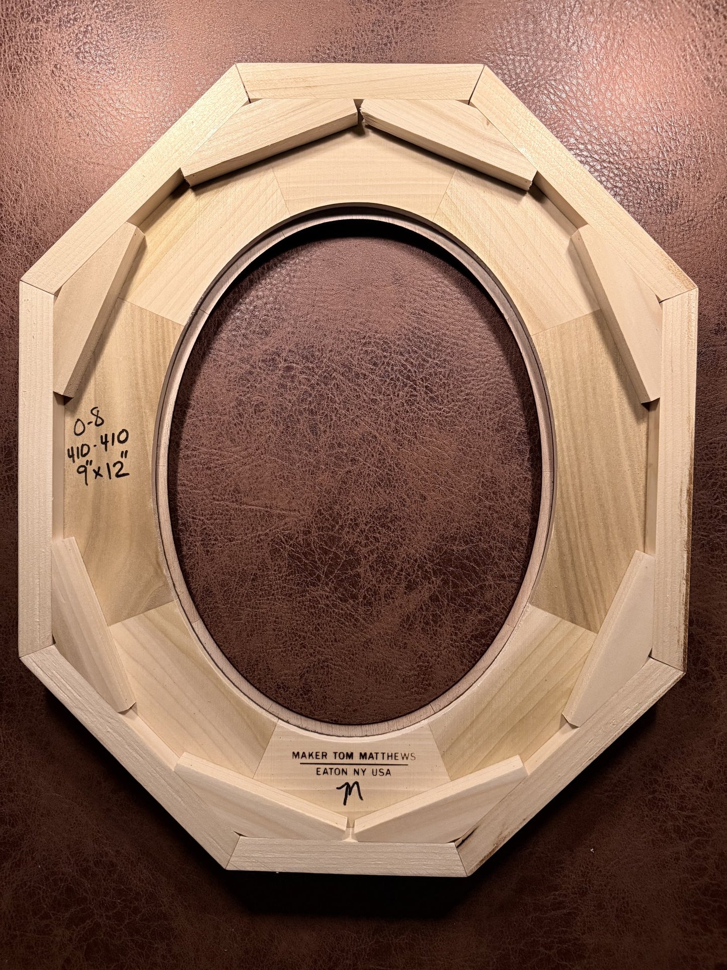 The Saskia — Oval Ripple Frame
