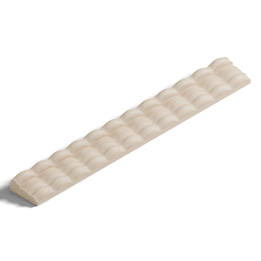 Ripple molding #212-22 in raw hard maple, isometric view from the sight edge