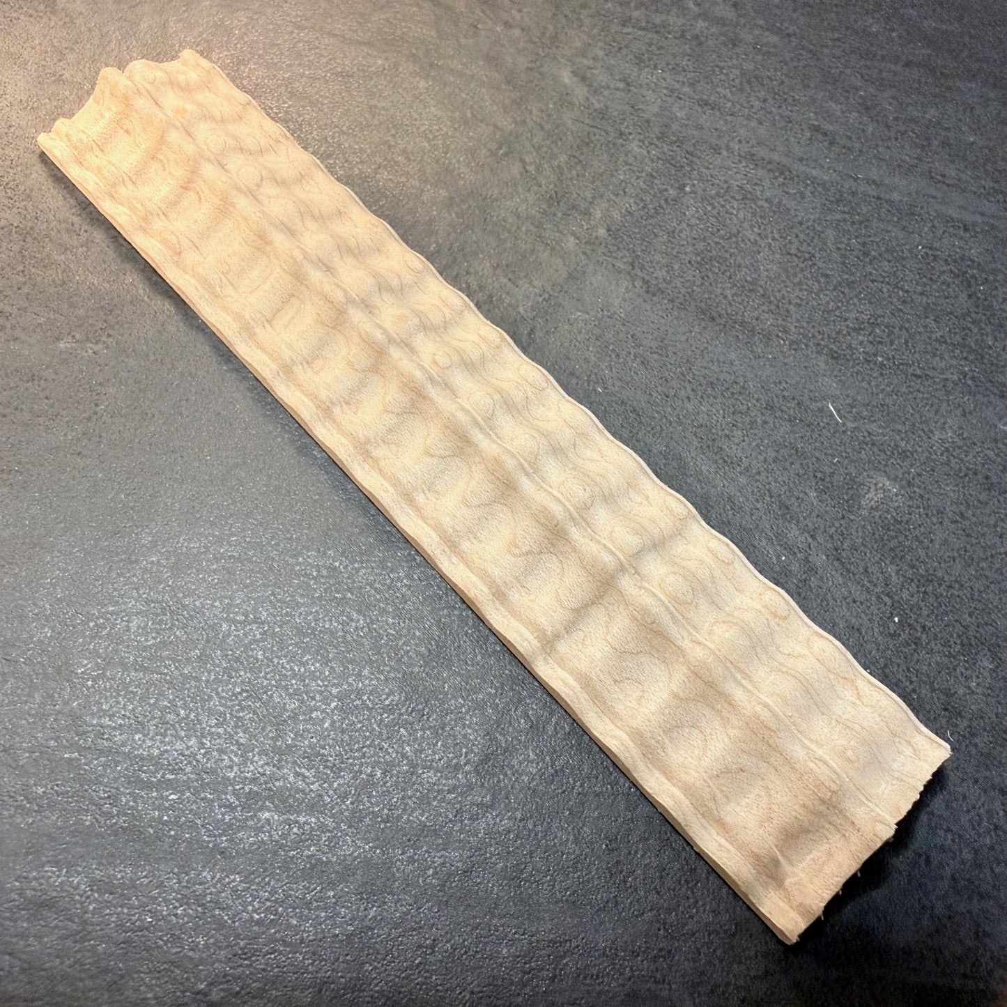 Ripple Molding #424-48