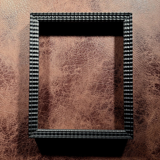 8 x 10 Cap style Ripple Molding Frame #26210
