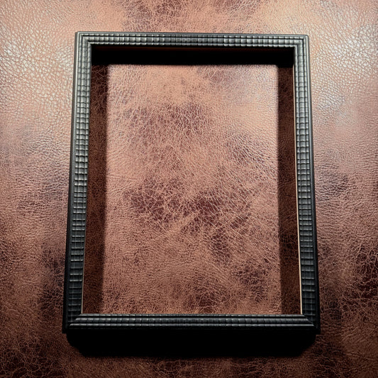 11 x 14 Bombé Ripple Molding Frame #26216