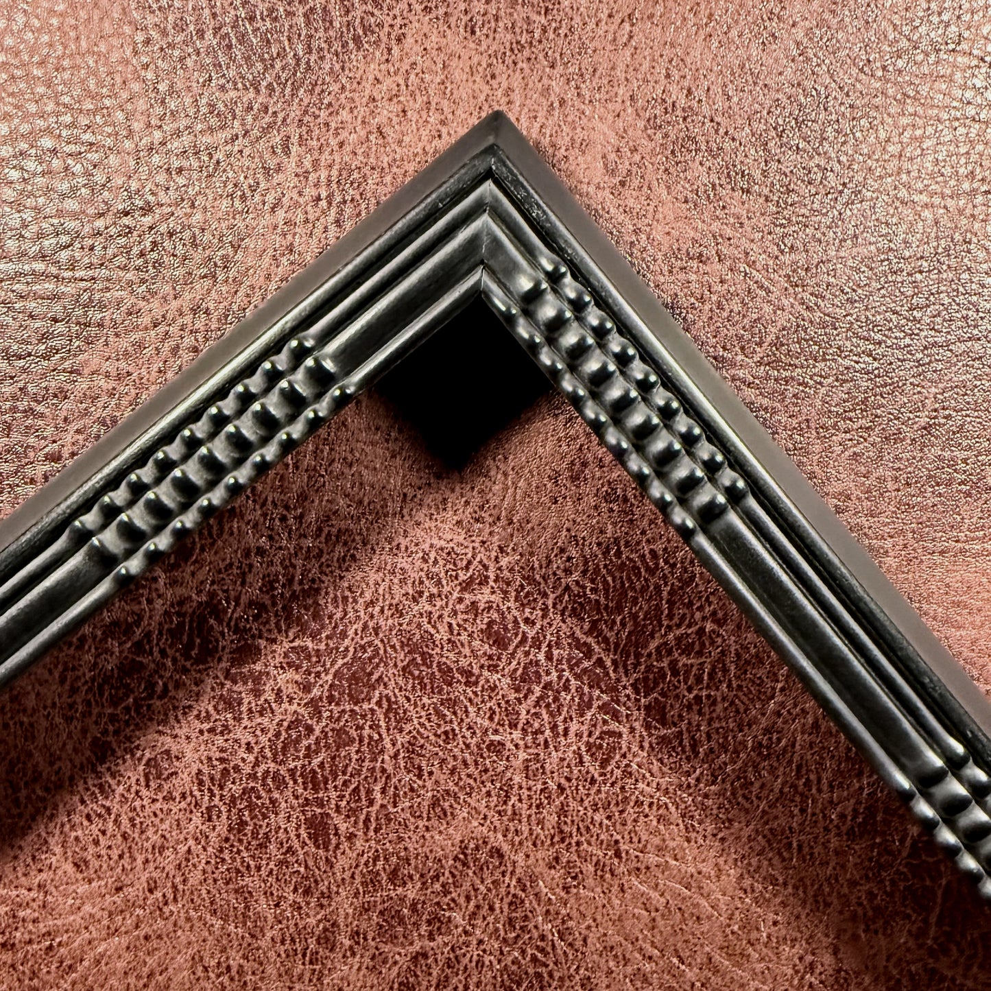 9 x 12 Bombé Ripple Molding Frame #26217