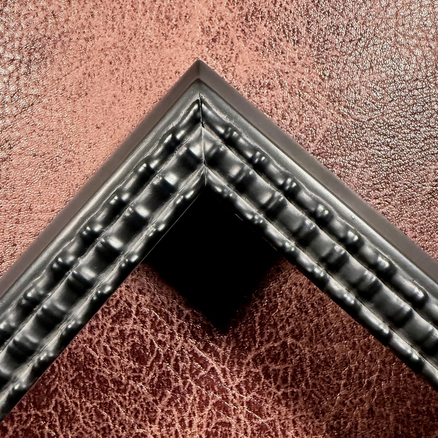 8 x 10 Bombé Ripple Molding Frame #26218