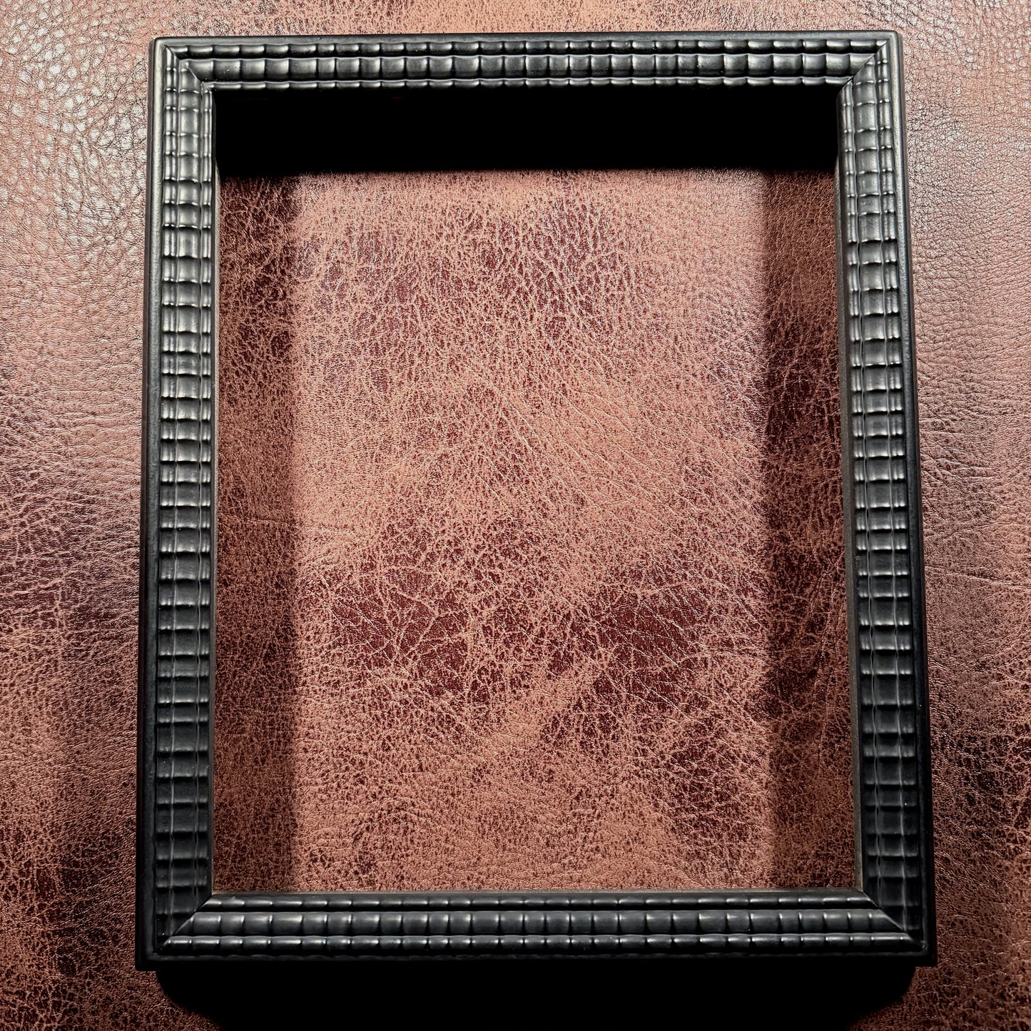 Bombé 8 x 10 Ripple Molding Frame #26223